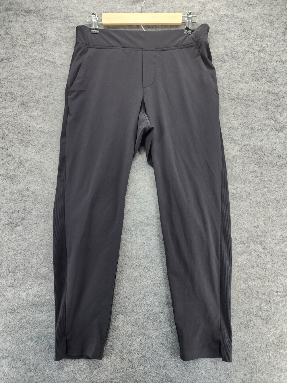 Athleta Pants Womens 6 Black Pull On 30x26"